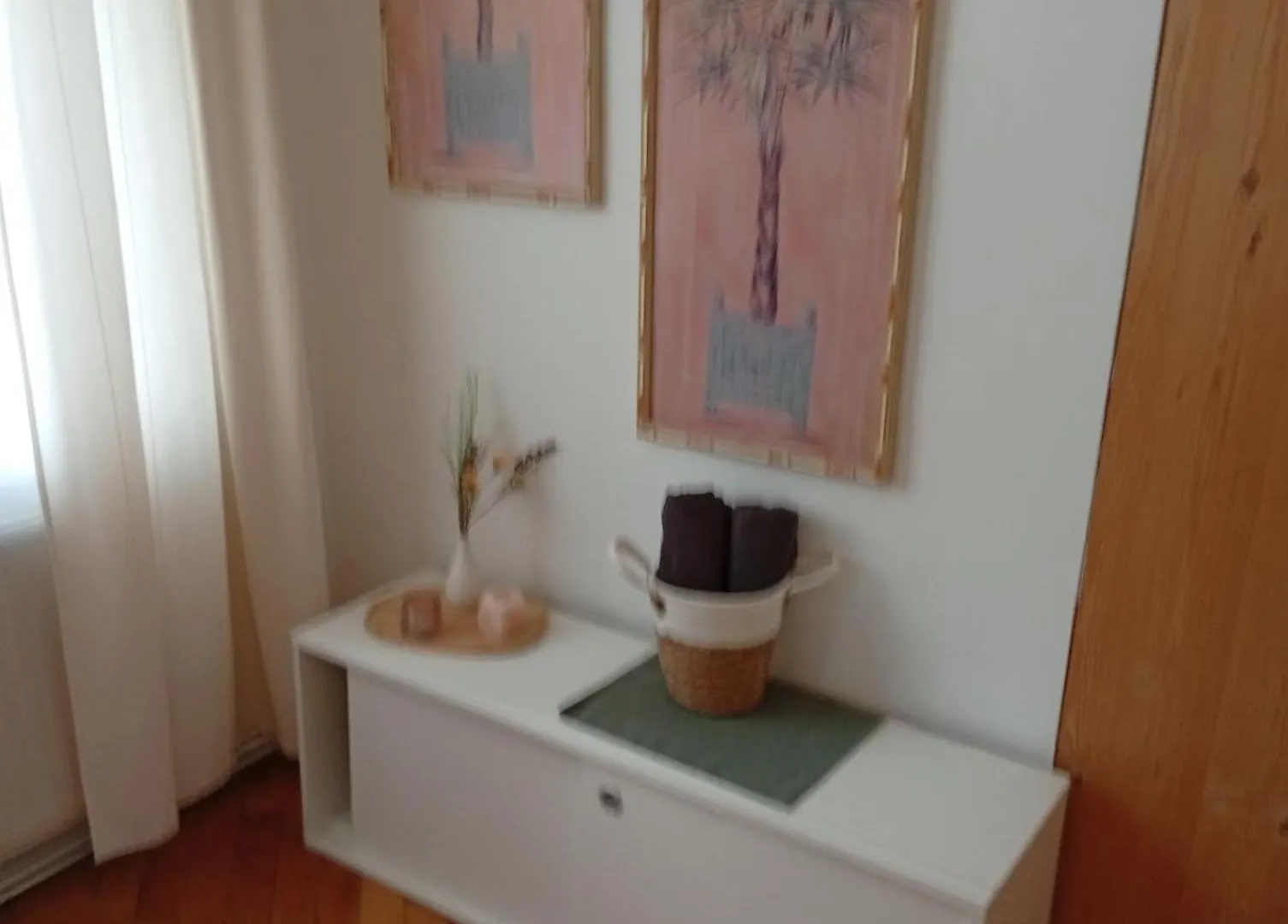 Flowers Apartment In Vienna